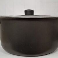 PENTOLA CM.24 COMPLETA DI MANICI IN FERRO E COPERCHIO ***